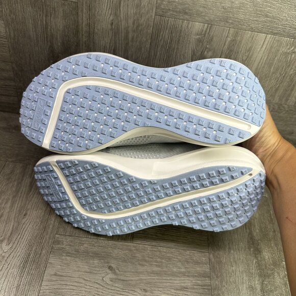Nike Interact Run Women's size 10 Light Bluish Grey Mesh Running Shoes FD2292-01 - Picture 7 of 8